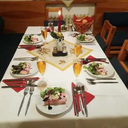 Svaty Hubert Guest house Marsov